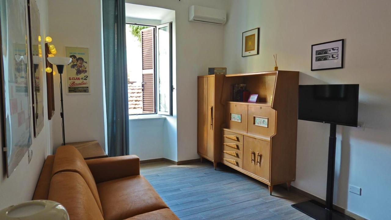 Casa Marin - Metro Malatesta โรม ภายนอก รูปภาพ