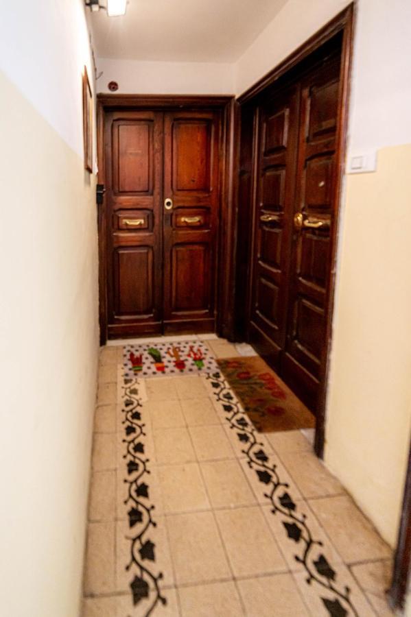 Casa Marin - Metro Malatesta โรม ภายนอก รูปภาพ